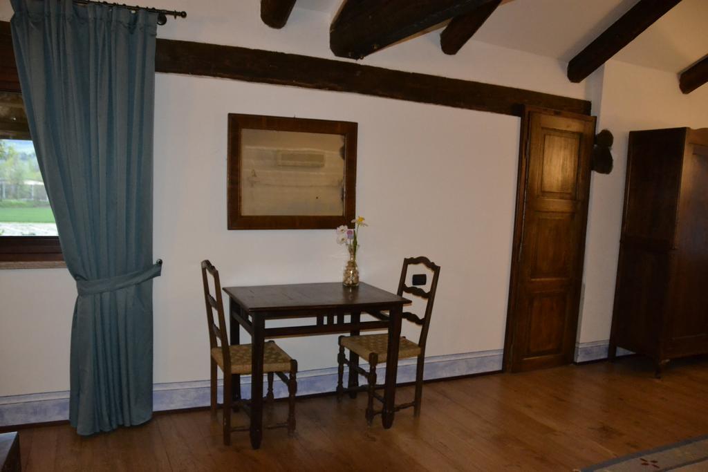 Agriturismo La Pieve Dogliani Habitación foto