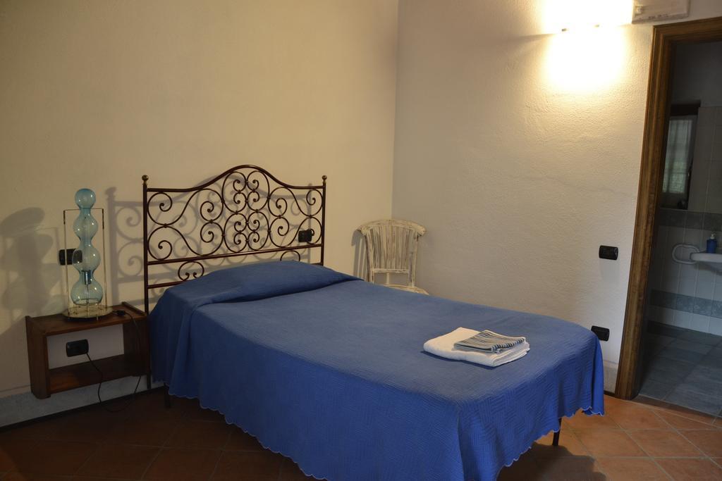Agriturismo La Pieve Dogliani Habitación foto