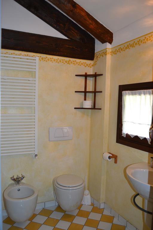 Agriturismo La Pieve Dogliani Habitación foto